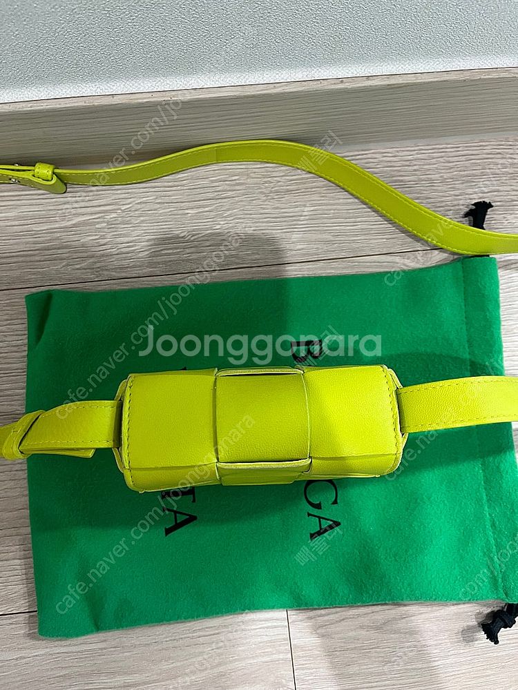 보테가베네타 미니카세트백--7