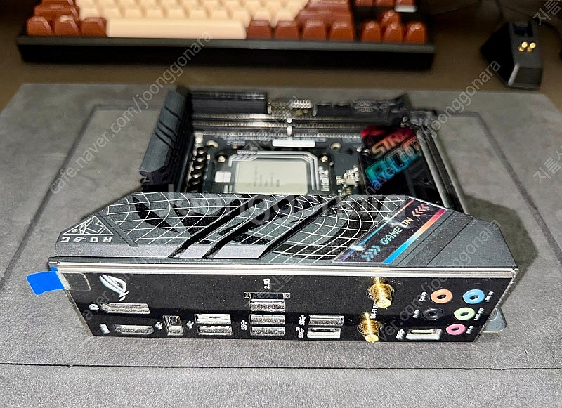 14600kf+b760i 인텔 ITX세트 판매--4