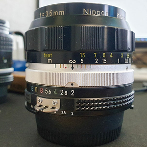 니콘 nikon mf 35mm f2 ai 개조완료 렌즈 필카 디카 다 사용가능