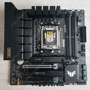 ASUS TUF Gaming B650M-PLUS