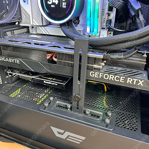 기가바이트 RTX4080 SUPER 윈드포스 1년도 안된 S급 팝니다. (145만원 동탄 직거래)