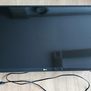 LG전자 LED TV 32LK562BENA (스탠드형) 팝니다.