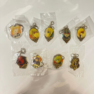 헌터x헌터 고전굿즈 가챠 메탈 키링 헌헌 키르아 클로로