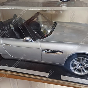 교쇼 BMW Z8 1/12스케일. 다이캐스트 자동차