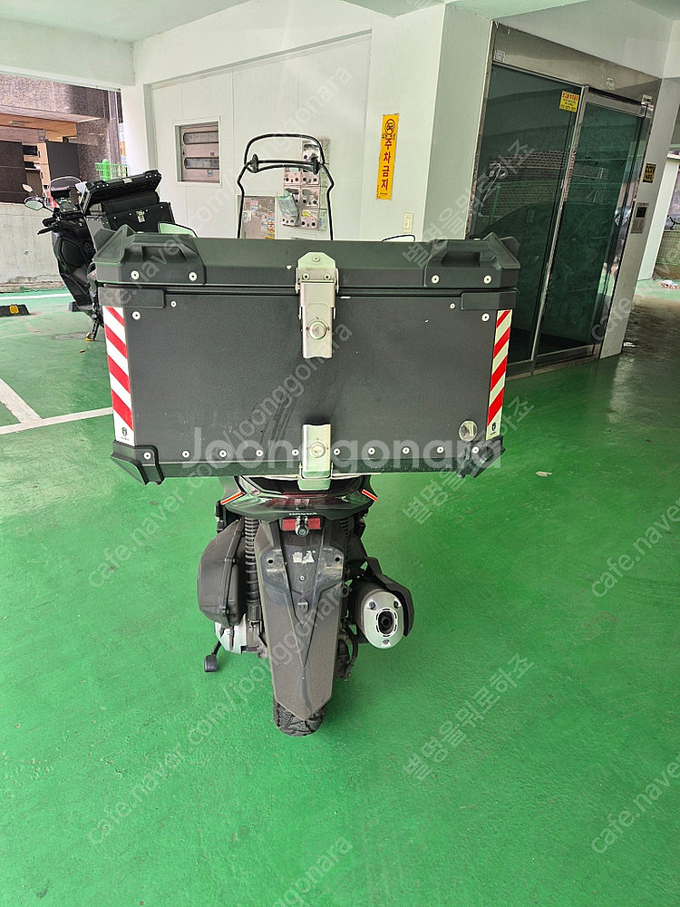 22년식 PCX125 ABS 팝니다--3
