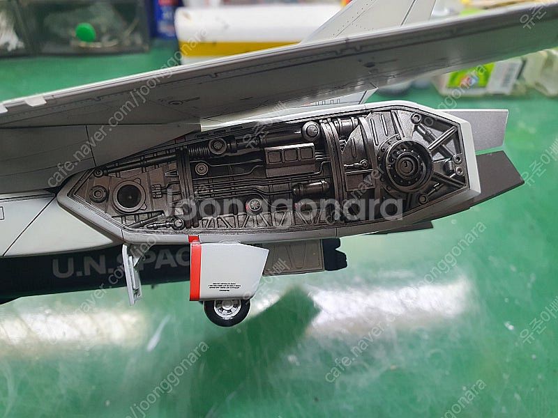 VALKYRIE VF-1J--4