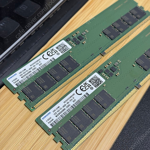 삼성 ddr5 16기가 2개 총 32기가 팝니다