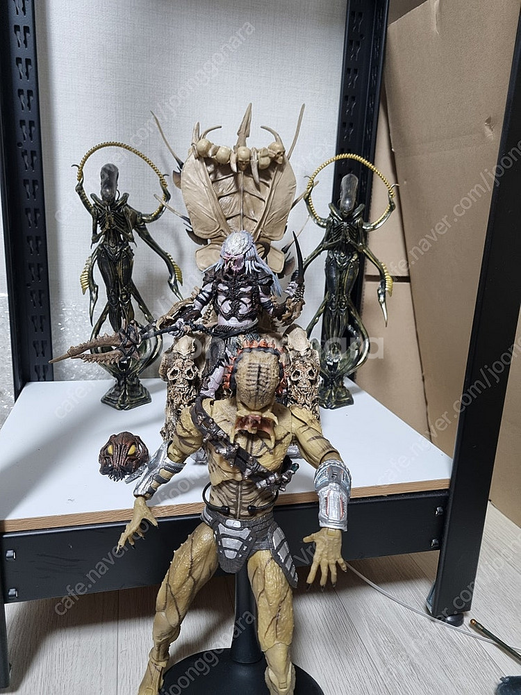 네카 프레데터 프레데터 왕좌, 어쌔신, 에일리언 일괄 ...--2