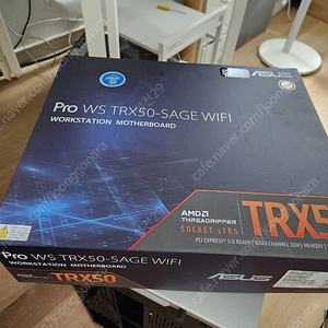 ASUS PRO WS TRX50-SAGE WiFi STCOM