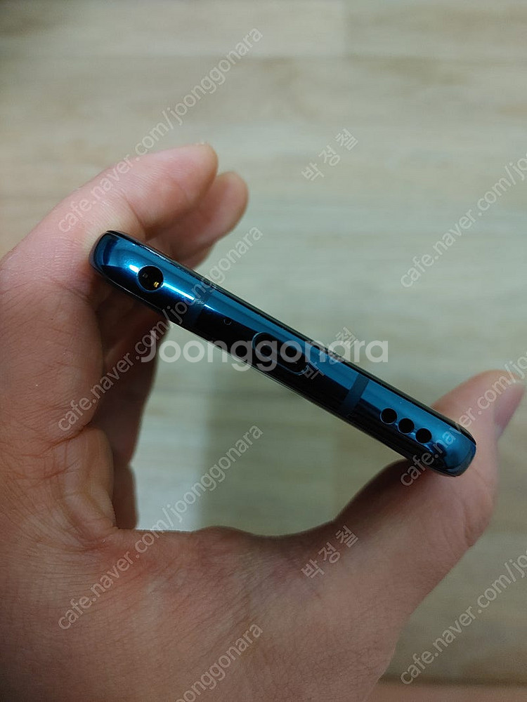 LG G8 팝니다.--2