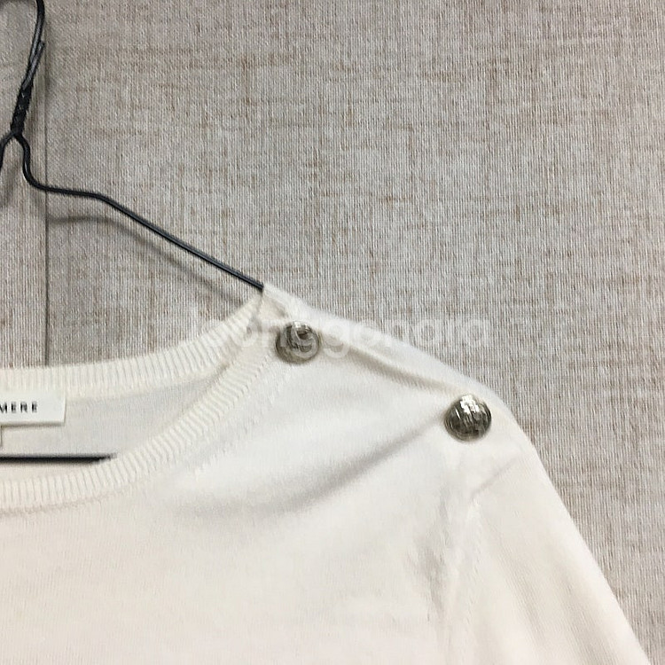 한섬 더캐시미어 23 버튼 캐시미어 니트 90--2