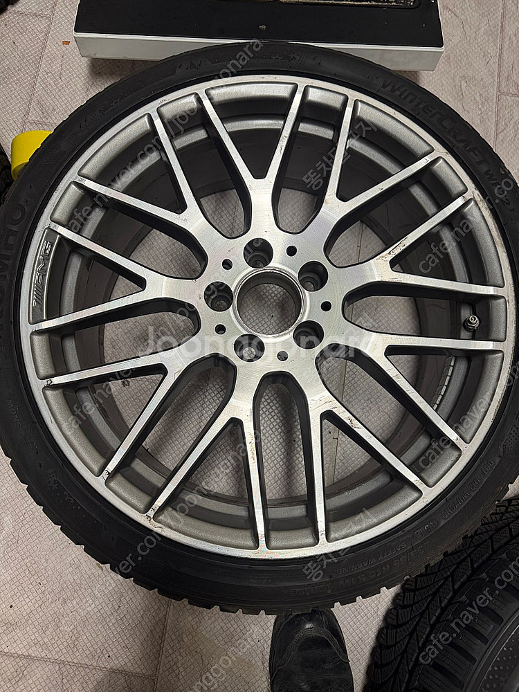 W176 AMG A45 19인치 순정 휠 한 세트팝니다--3