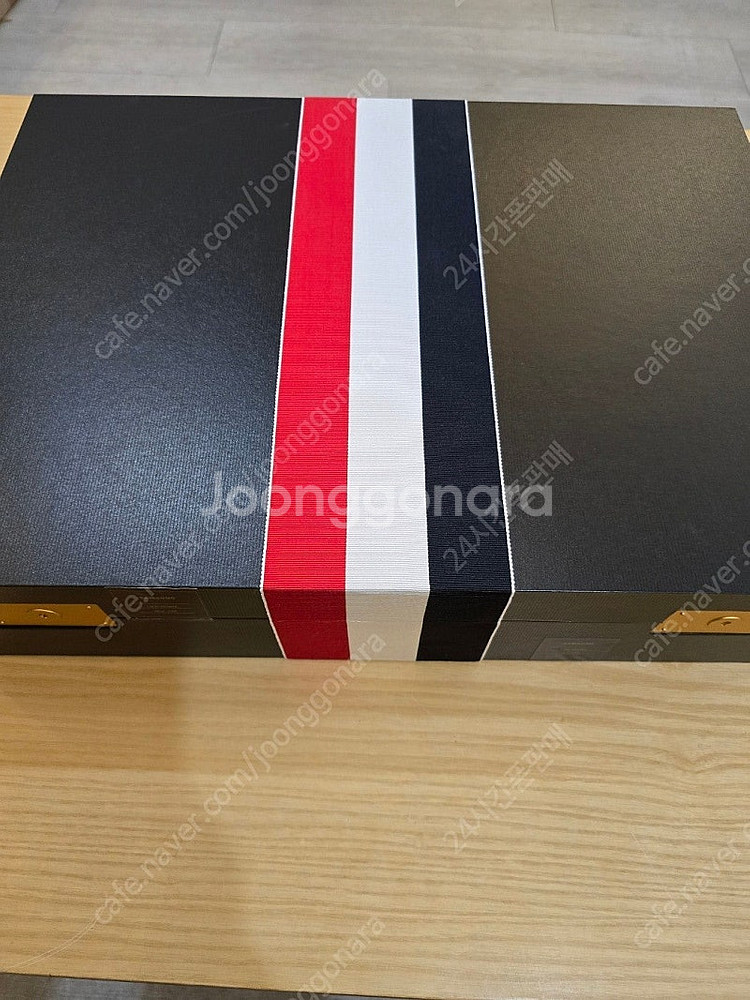 갤럭시Z폴드5톰브라운에디션512gb 국내판풀세트단순개봉...--2