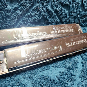 스즈키(Suzuki) 트레몰로 하모니카 SU-21 "Humming"  2개 일괄로 판매합니다.