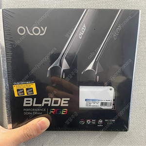 OLOy DDR4-3600 CL18 BLADE RGB White 8X2 미개봉 패키지 판매합니다 :)