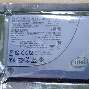 인텔 S3520 2.5인치 SATA SSD 1.6TB (MLC, TBW 2925TB) 미개봉 팝니다.