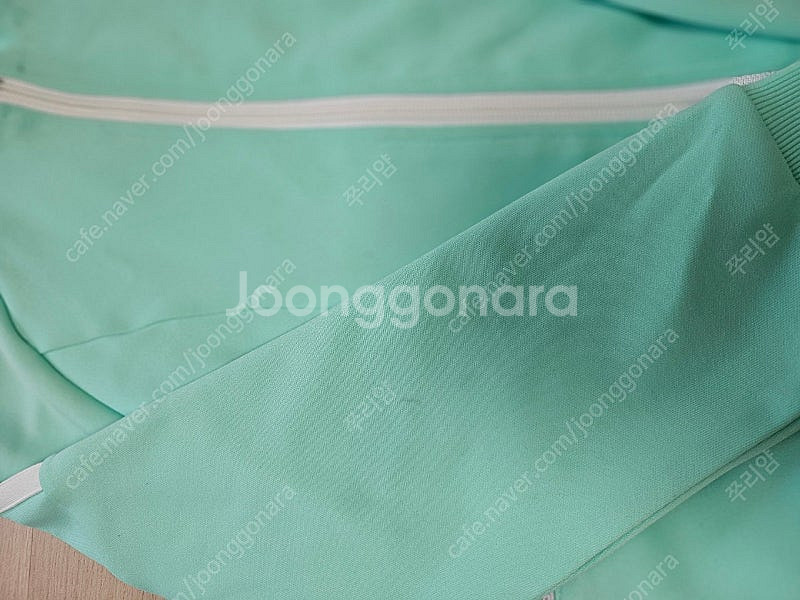 뉴발란스키즈 트레이닝세트 120사이즈--3