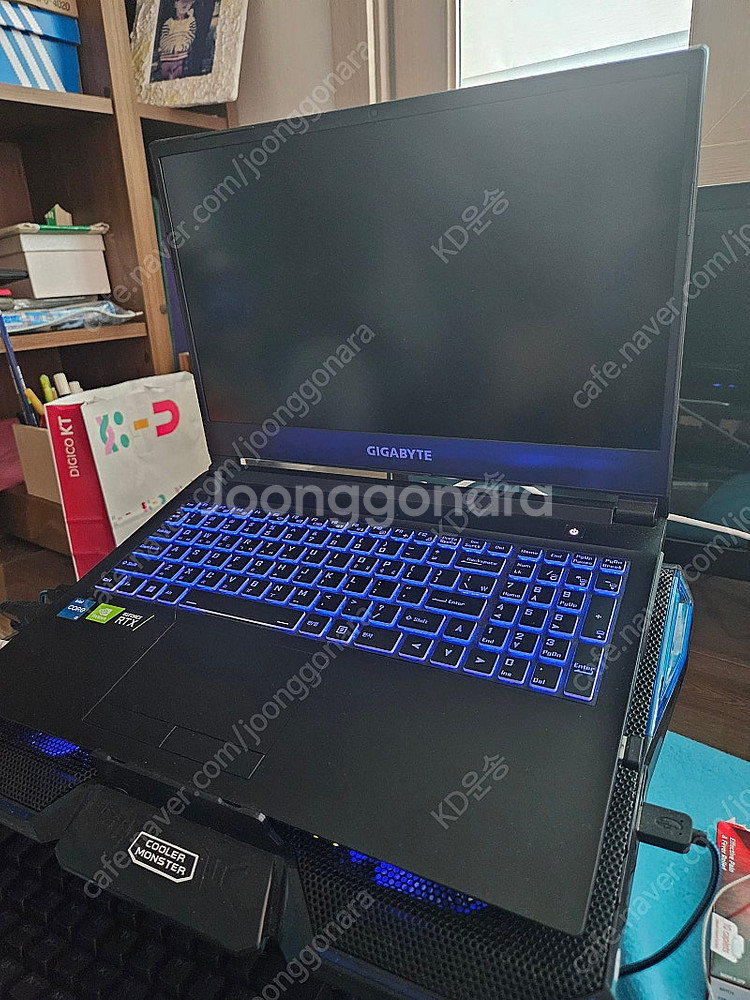 기가바이트 g5 3060 노트북 팝니다.--3
