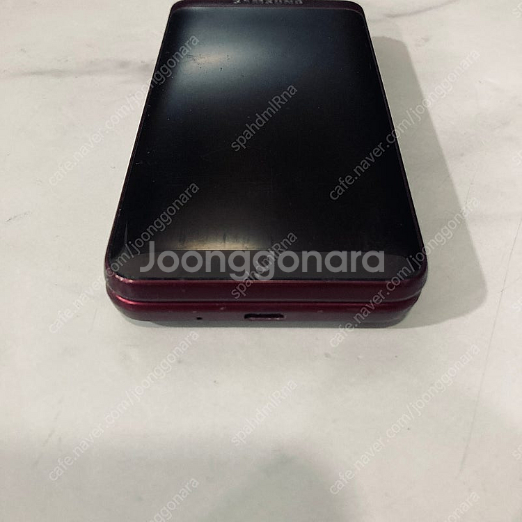 갤럭시 폴더2 와인색상 16G 액정매우깔끔 4만원 판매...--2