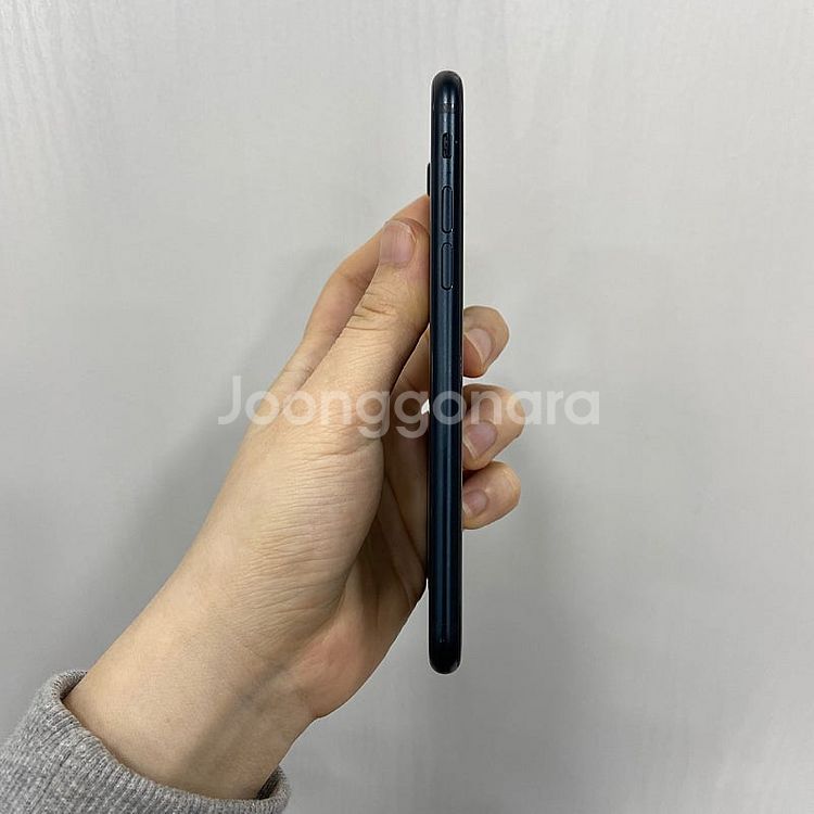 34707 아이폰SE3 64기가 블랙 팝니다 배터리10...--6