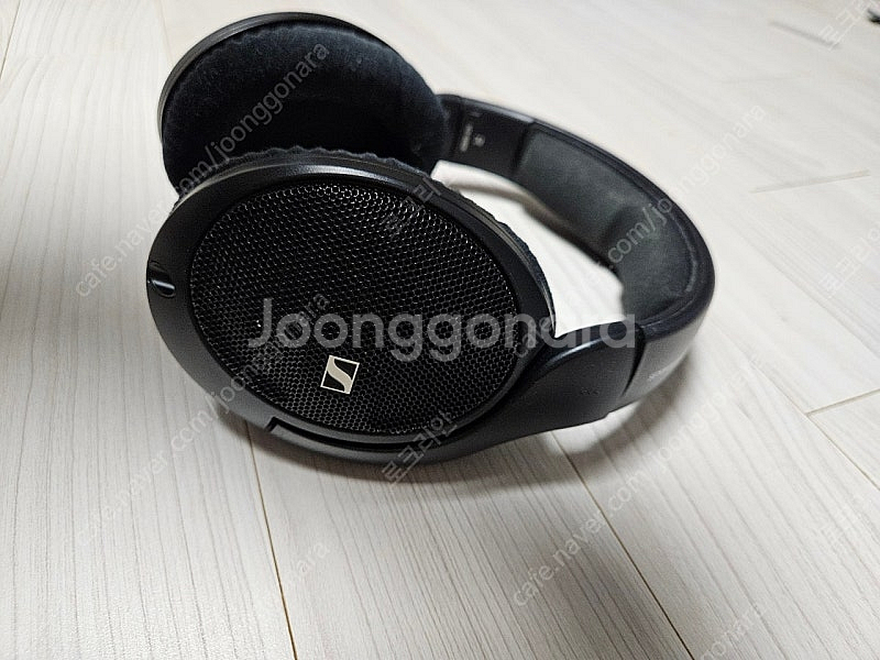 젠하이저 HD560S 헤드폰--1