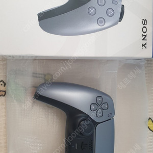 PS5 듀얼센스 스털링 실버 판매합니다.