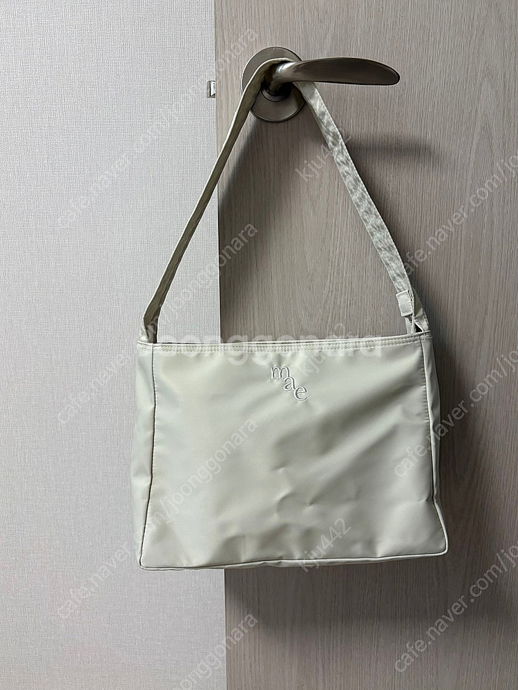 무쿠앤에보니 컴피백 웜그레이 색상--0