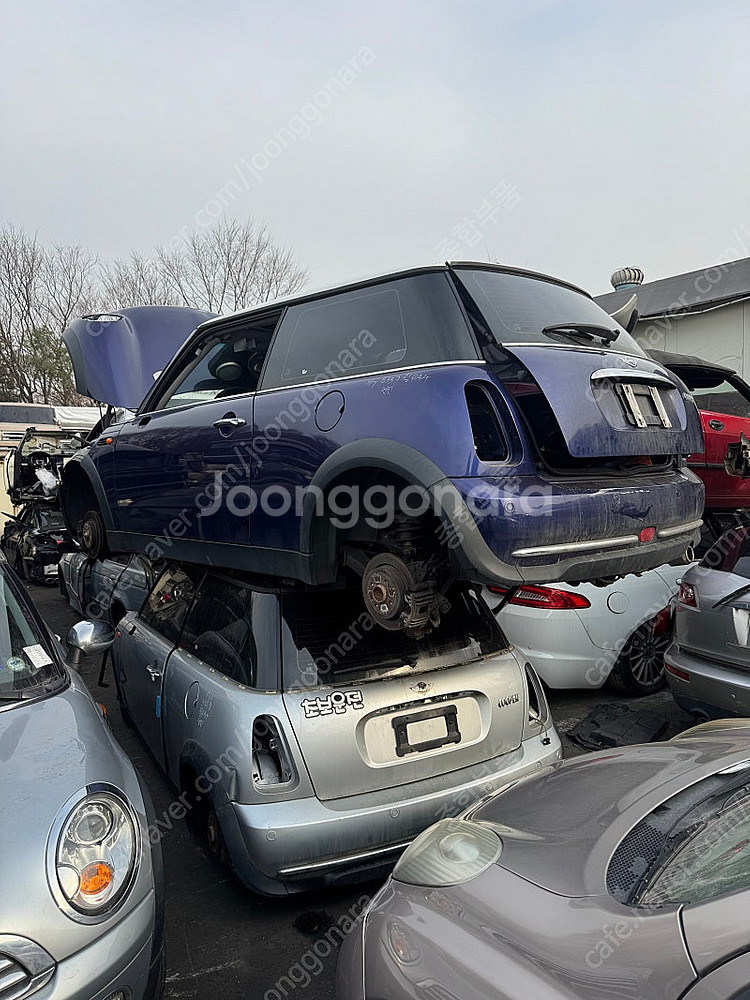 미니 R50 부품차 각개합니다 라디에이터,콘덴셔,전판넬...--0