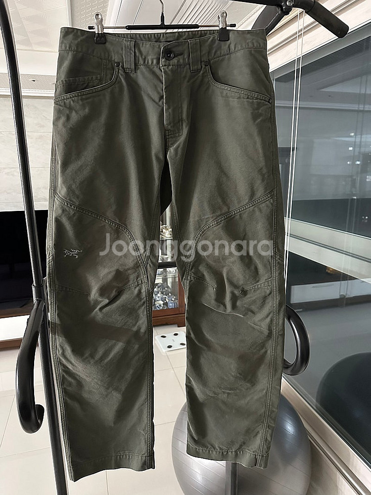 아크테릭스 크로닌 팬츠 문쉐도우 32x30 팝니다.--0