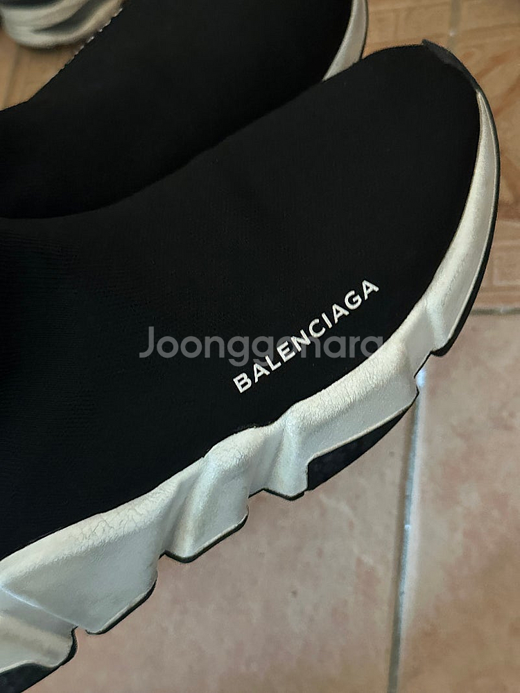 정품 발렌시아가 스피드러너 250--1