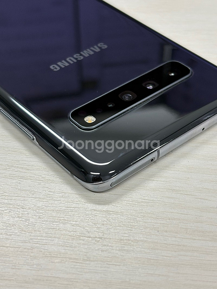 갤럭시 S10 5G 블랙색상 256용량 외관새상품컨디션...--5