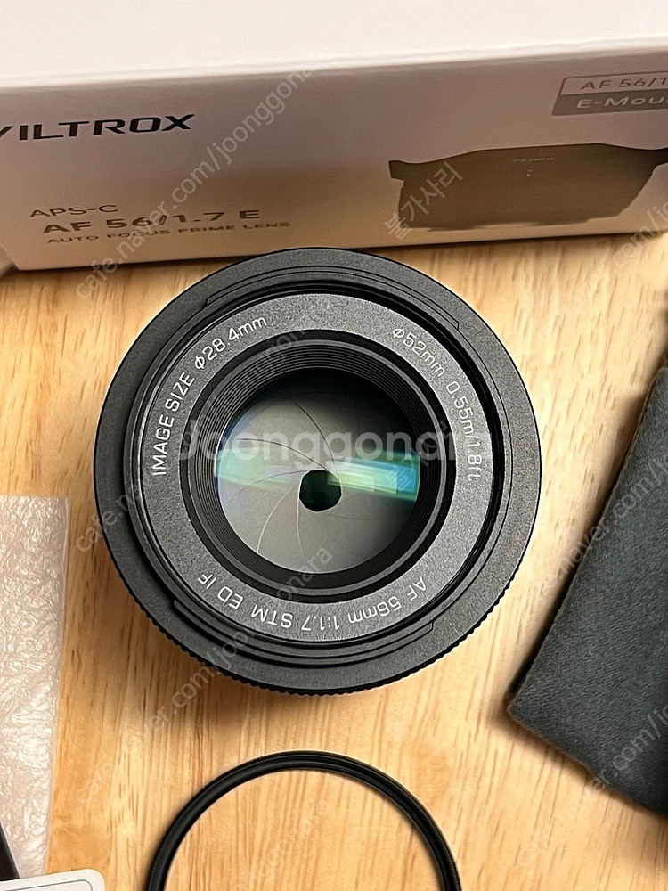 소니E마운트 빌트록스 56mm 1.7--1