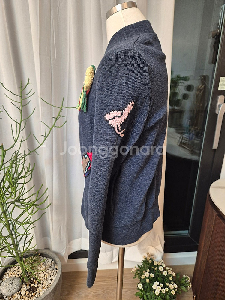 프랑스 미카엘라버거 면캐시미어 패치 집업점퍼--2