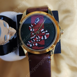 구찌GUCCI YA1264012 스네이크 골드38mm