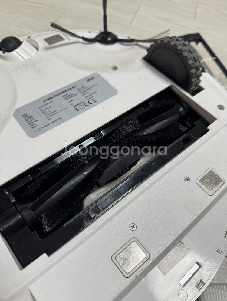 아이닉 i9 로봇청소기 자동먼지비움 스테이션 포함 / 메인브러쉬 모터 및 소모품 브러쉬 전체 교환 완료 / 배터리 ...--7