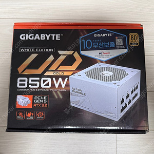 기가바이트 850W 80PLUS 골드 풀모듈러 화이트 팝니다