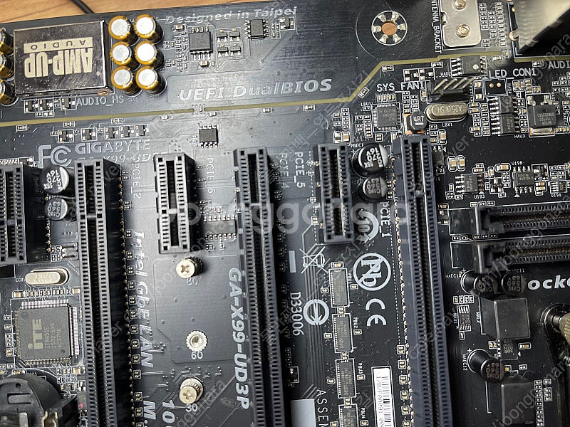 기가바이트 GA-X99-UD3P--0