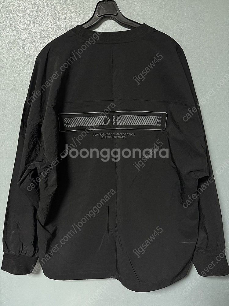 솔리드옴므 나일론 백로고 자수 긴팔--1