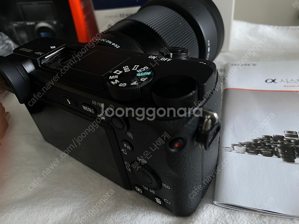 바디 소니a6400, 렌즈 시그마 정품 30mm f1....--3
