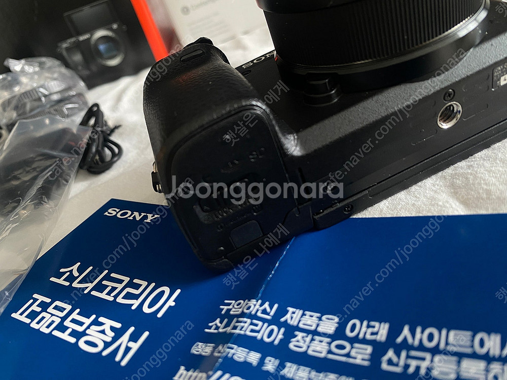 바디 소니a6400, 렌즈 시그마 정품 30mm f1....--5