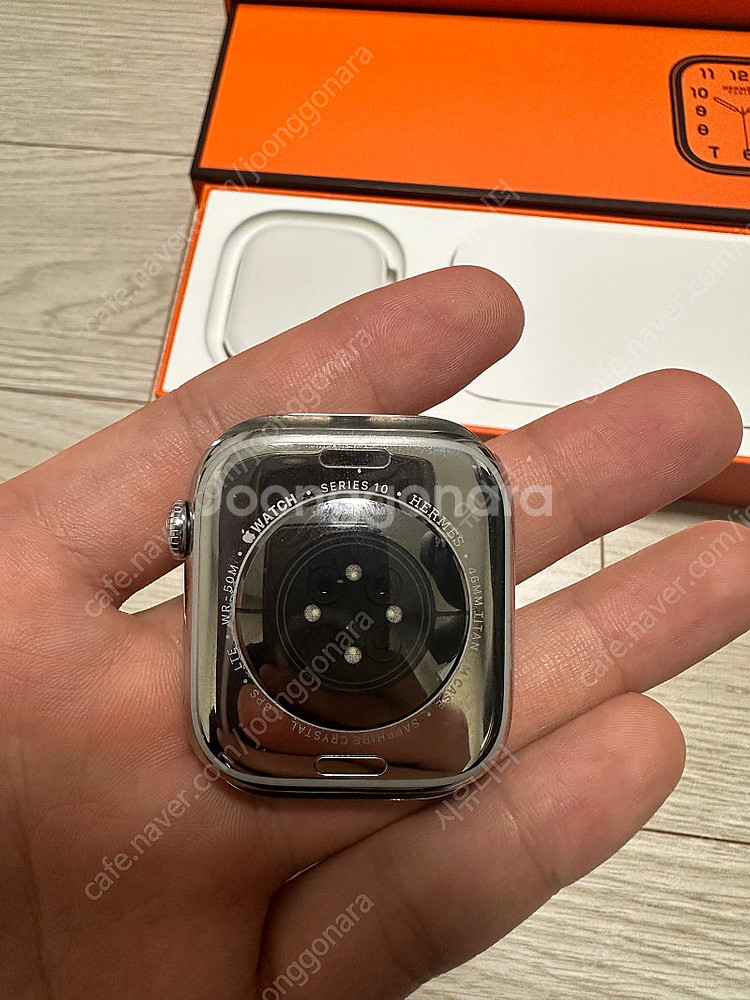 애플워치10 에르메스 실버 티타늄 46mm 판매합니다--6