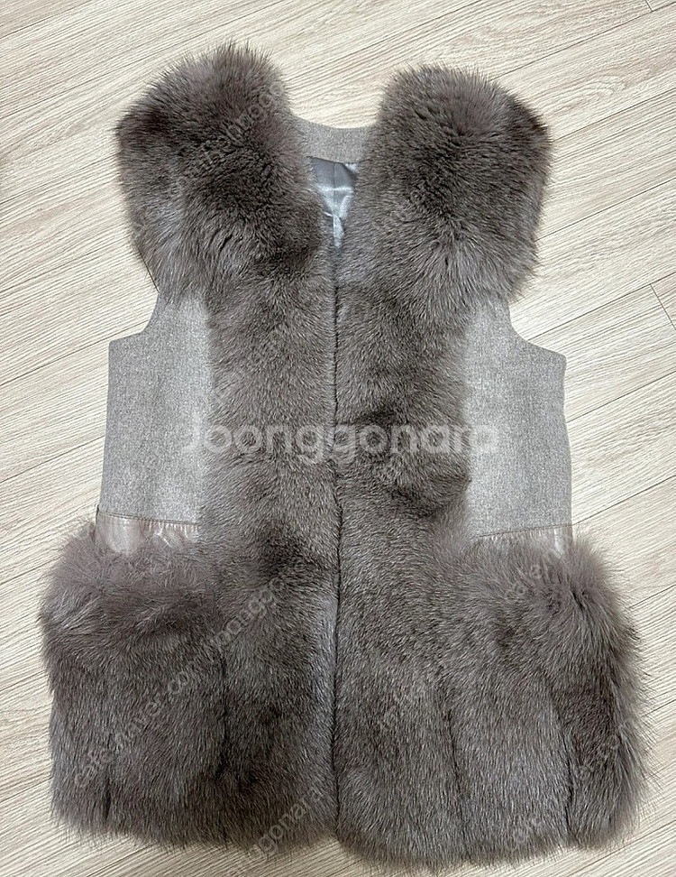 사가폭스 슈페리얼 털조끼--0