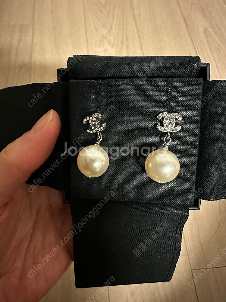 (정품) 샤넬 진주 드롭 귀걸이 이어링 A36138 판...--0
