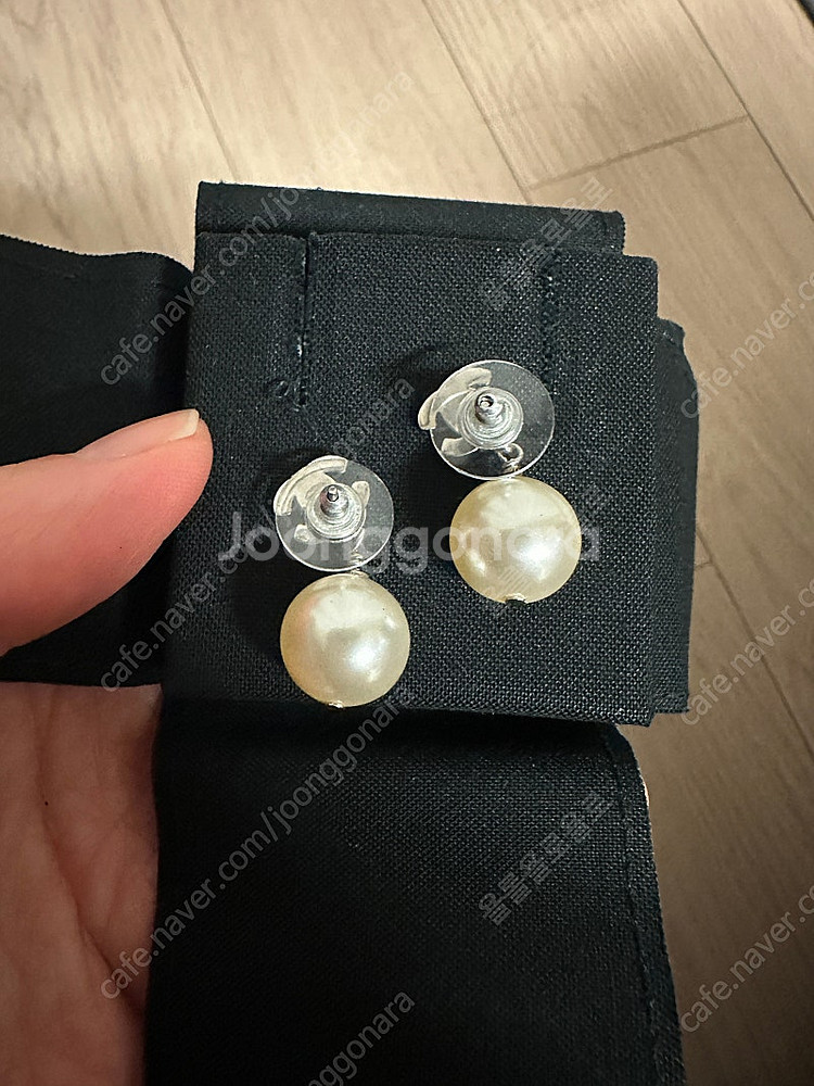 (정품) 샤넬 진주 드롭 귀걸이 이어링 A36138 판...--2