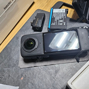 인스타360 x4 + 다이빙 케이스 등등 100만원 훨씬 넘는 구성.
