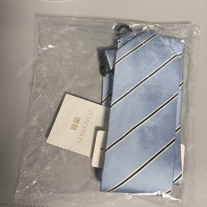 유니클로 jw앤더슨 넥타이 블루 미개봉 새상품