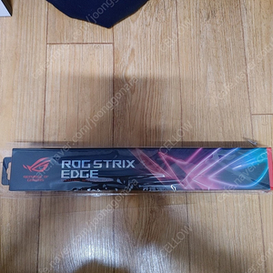 ASUS ROG STRIX EDGE 마우스패드