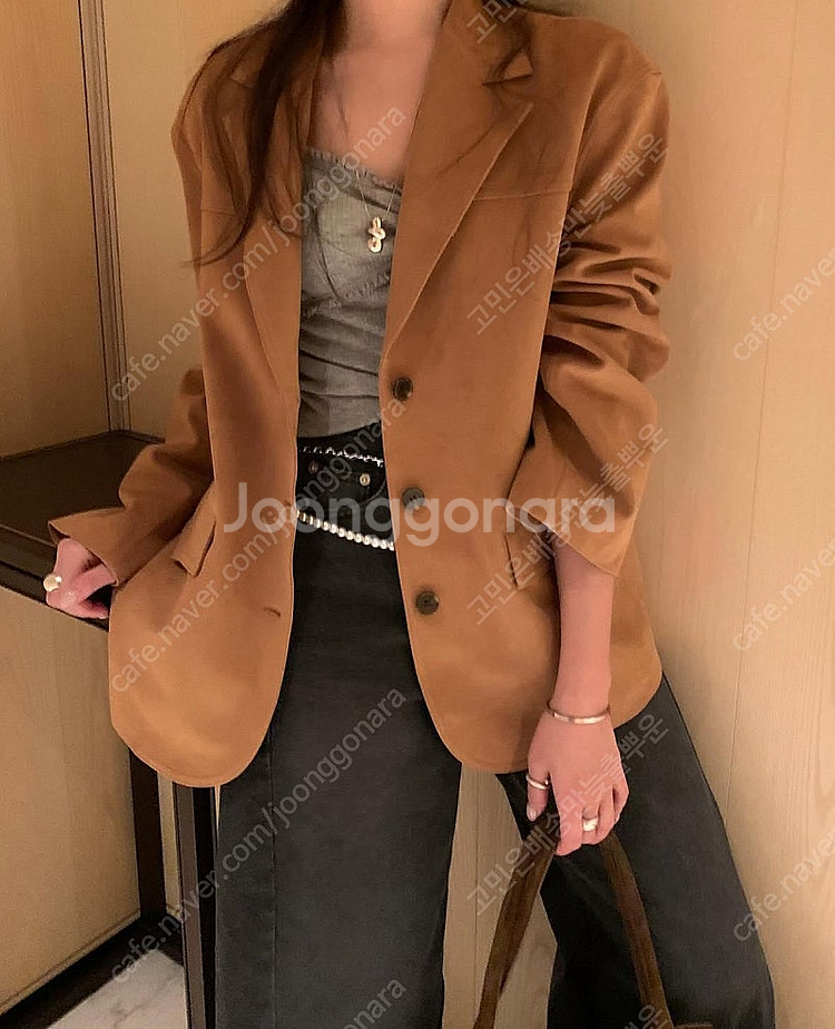 [새상품 F(44-77)] 포스터 스웨이드 루즈핏 자켓--2