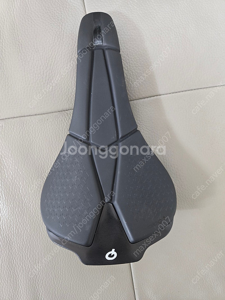 프롤로고 스크래치 m5 안장140mm 티탄레일--0