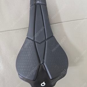프롤로고 스크래치 m5 안장140mm 티탄레일
